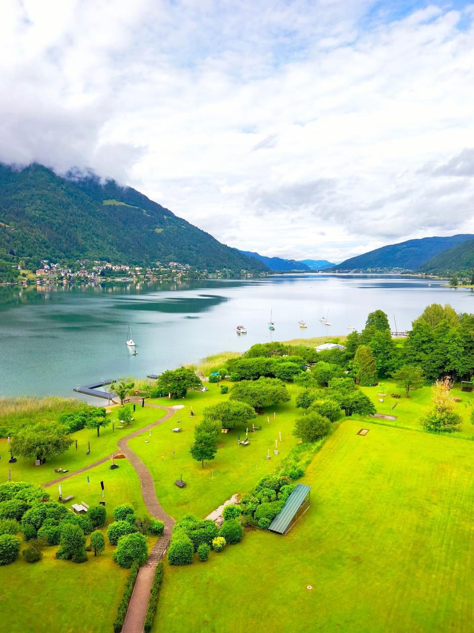 MOOKI Sky by Lake Apartment in Villach