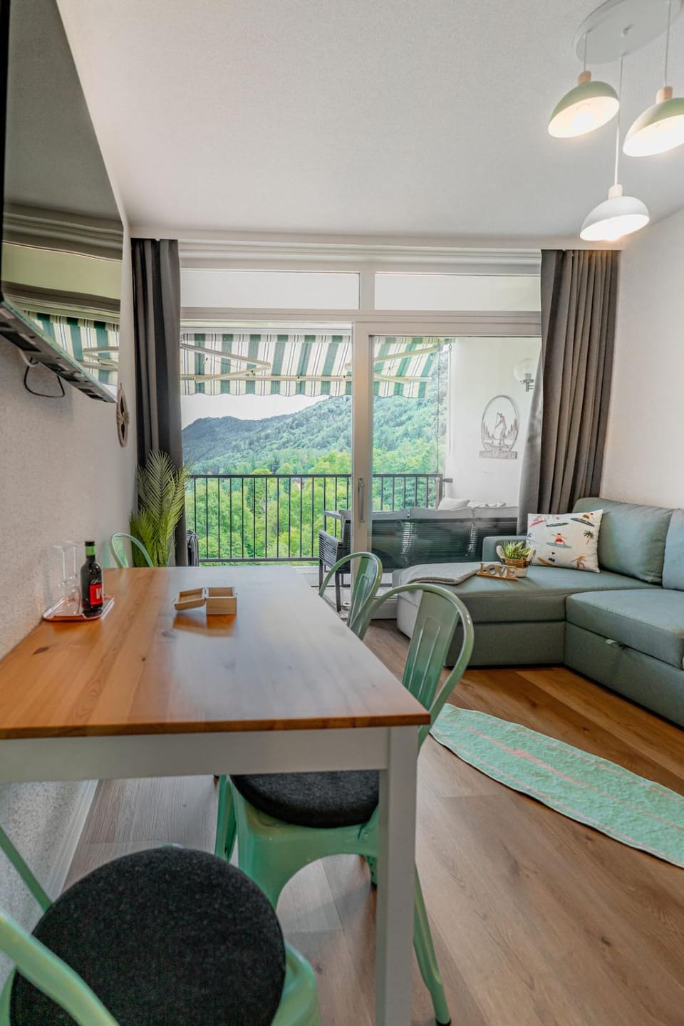 MOOKI Sky by Lake Apartment in Villach
