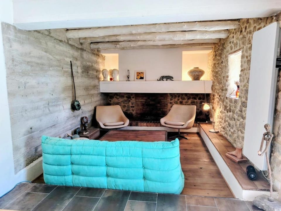 Living room, fireplace