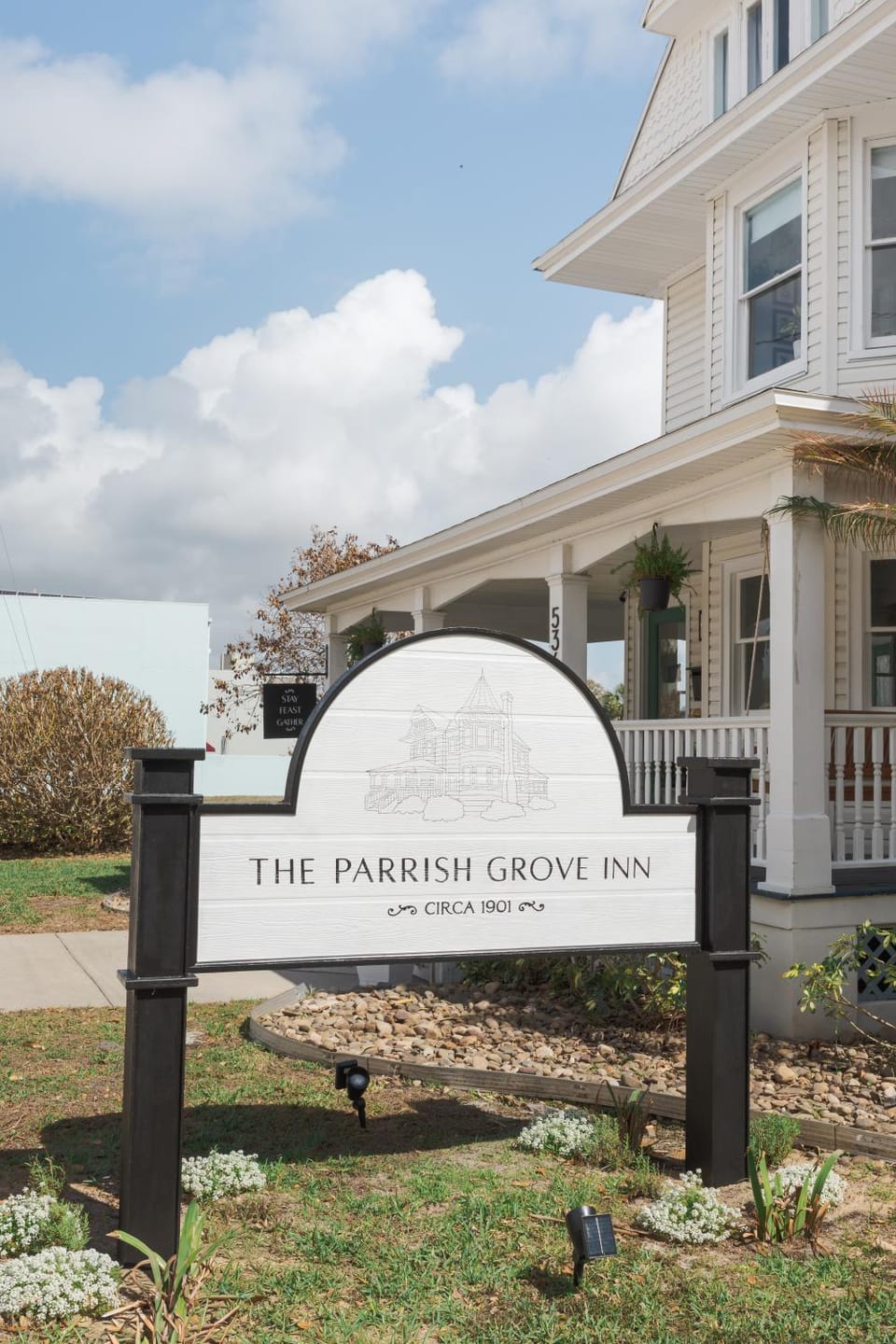 Facade/entrance, Property logo or sign