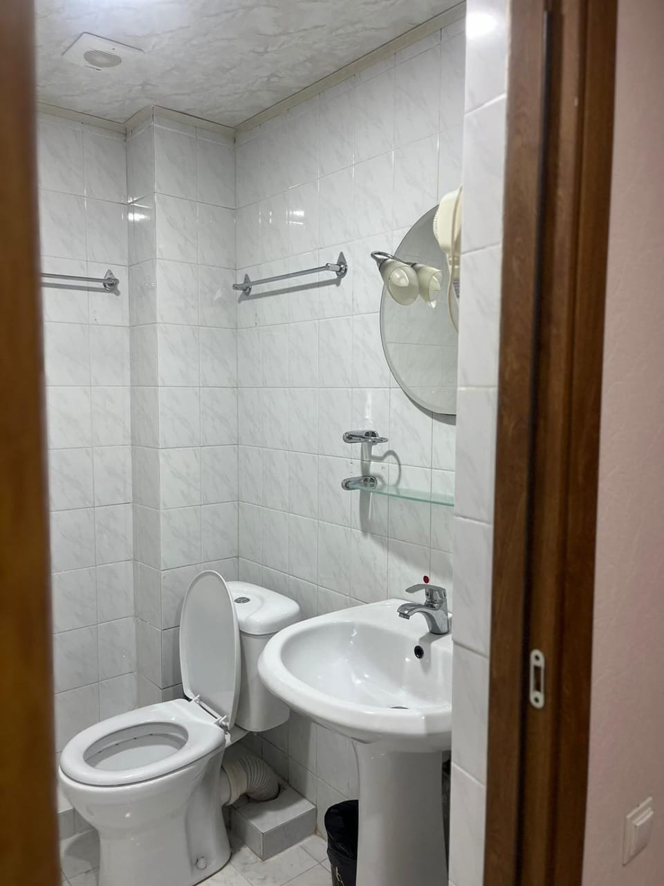 HOTEL L - Bakuri Hotel in Batumi