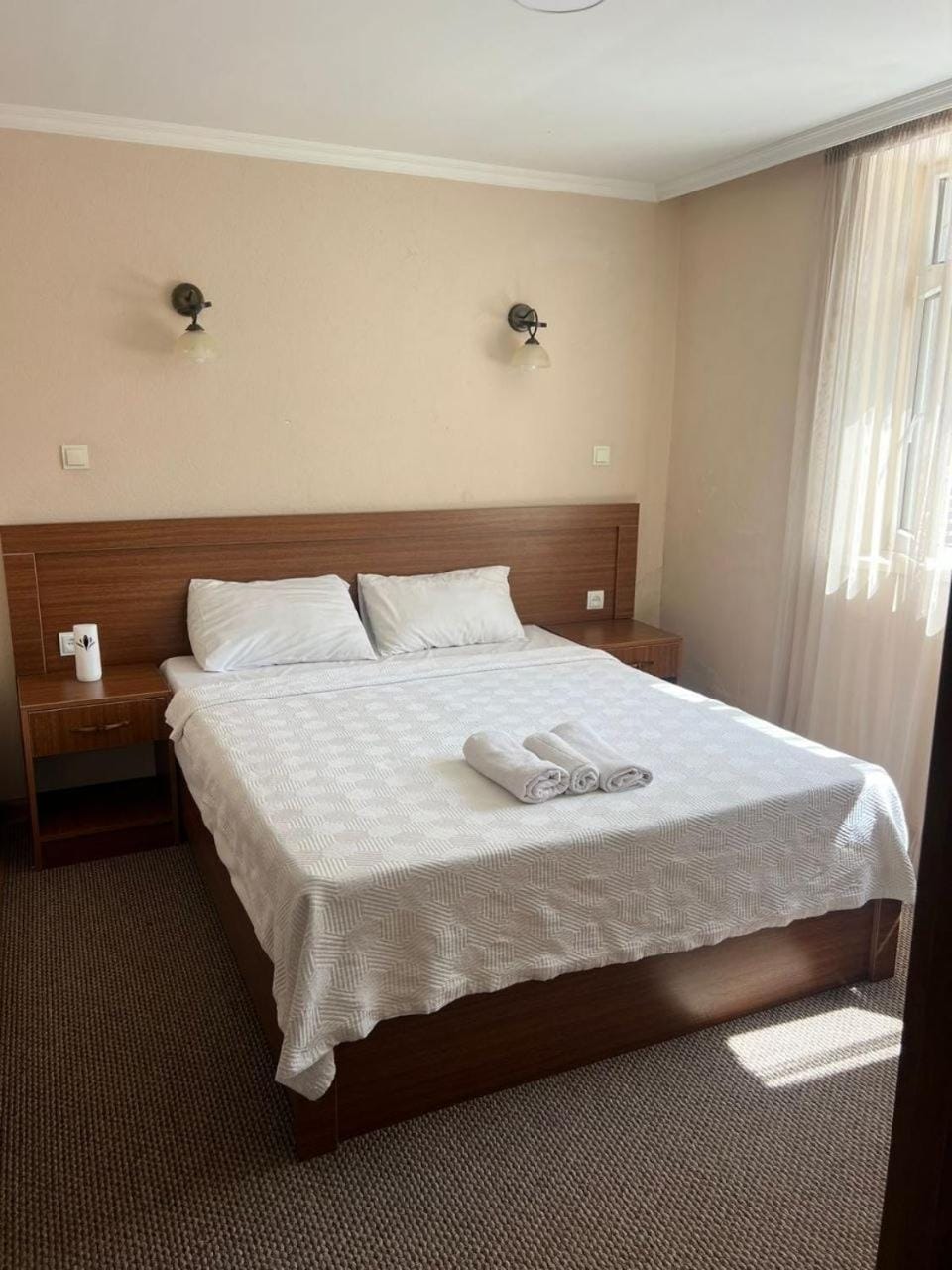 HOTEL L - Bakuri Hotel in Batumi