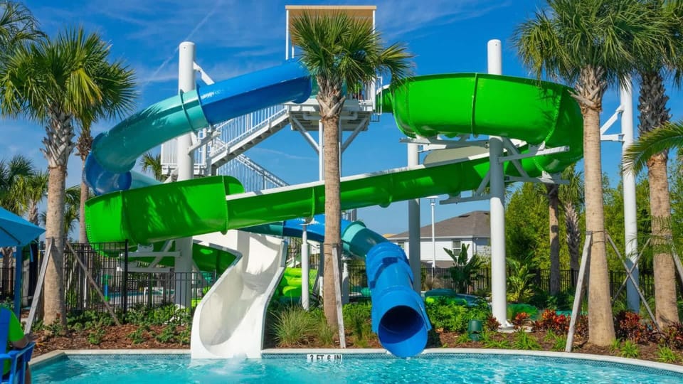 Luxury 5BR Villa Private Pool Sleeps 18 near Disney House in Polk County
