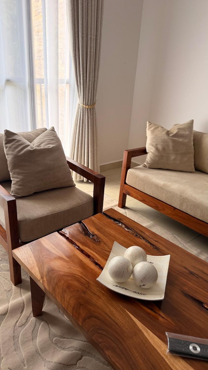 Lakefront 2-bedroom with swimming pool in Entebbe Apartment in Uganda