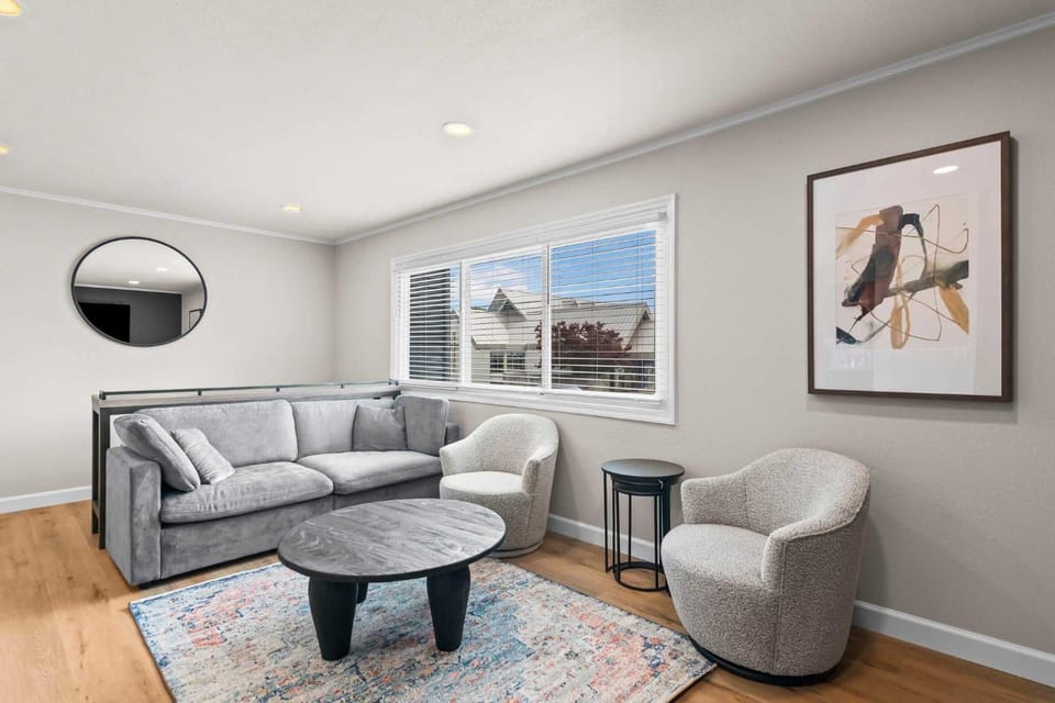 Newly Renovated Unit in Central Spfld #202 Apartment in Springfield