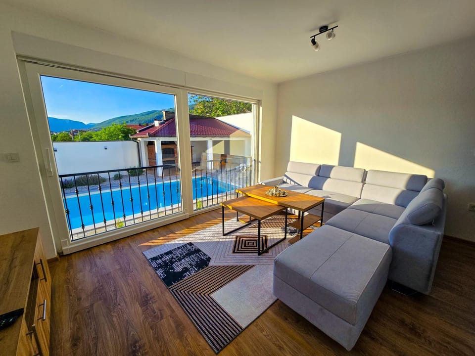 Living room, Garden view, Pool view