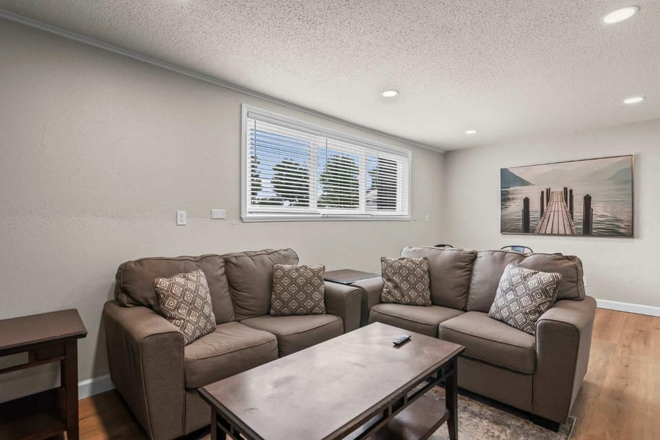Newly Renovated Unit in Central Spfld #104 Apartment in Springfield