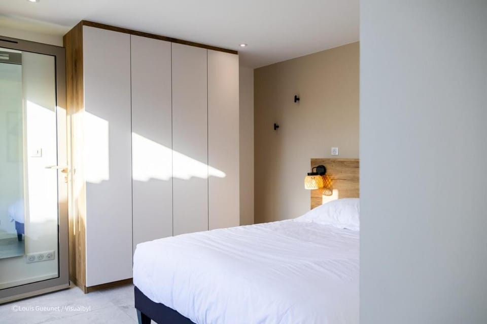 Maison neuve La Rochelle Bed and Breakfast in La Rochelle