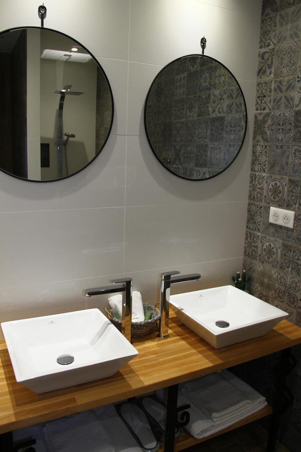 Asinerie Kuleni Bed and Breakfast in Catalonia