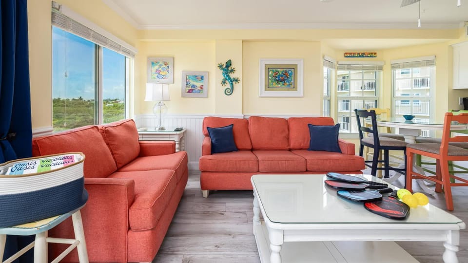 Sunrise Penthouse 3316 Ocean Pointe 1BR 2BA House in Tavernier
