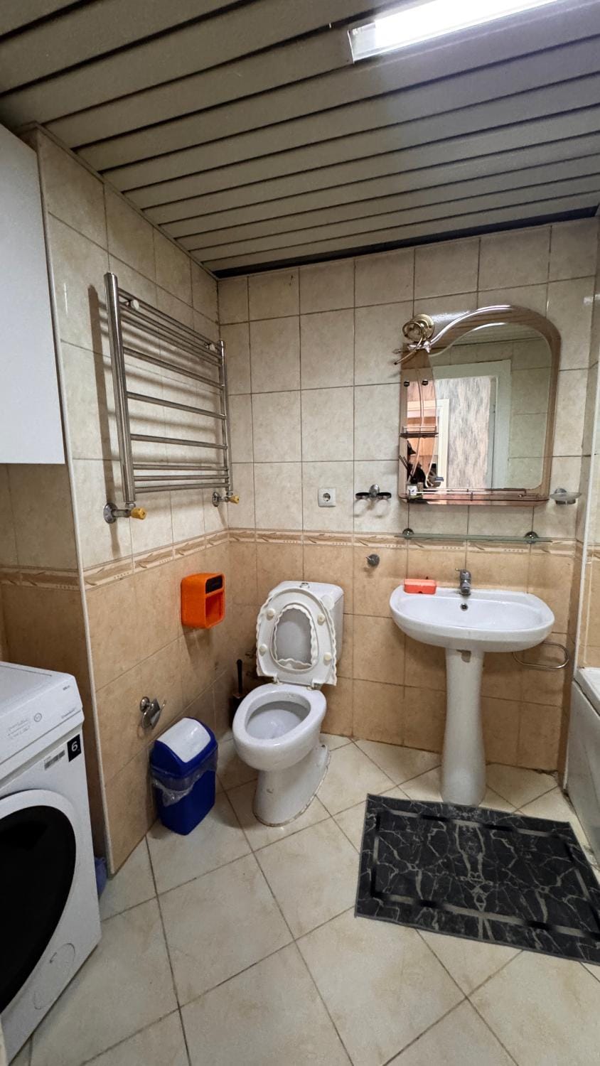 中国城日租房 Apartment in Almaty