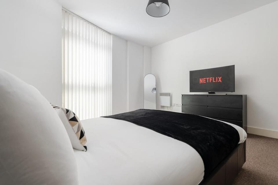 Chic 2 Bed Apartment with Private Terrace by BOLD Apartments Apartment in Liverpool