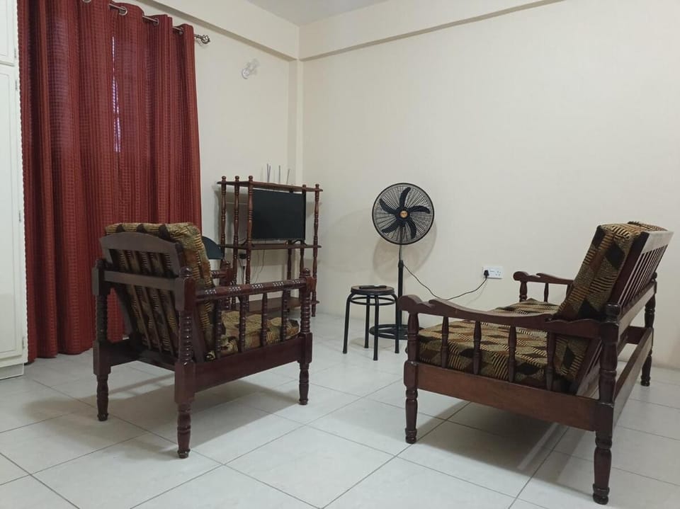 The Cozy Quest 1-Bedroom Apartment near Med Schools & Argyle Airport Apartment in Caribbean