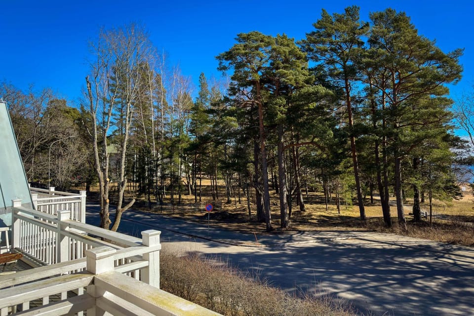 Villa Rosa Seaside Apartment in Hanko Apartment in Uusimaa