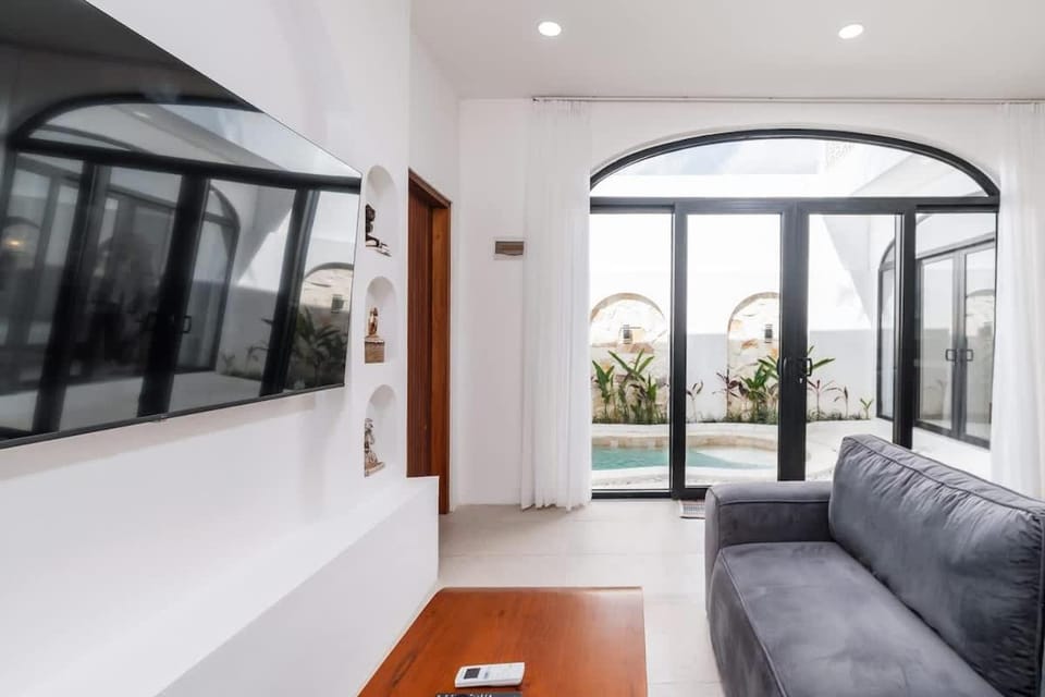 Villa Tombak - A Stylish & Modern 2BR Villa House in Bali