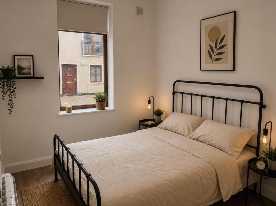 Stylish Apartment in Clifden Town Centre Sleeps 3 Apartment in Clifden