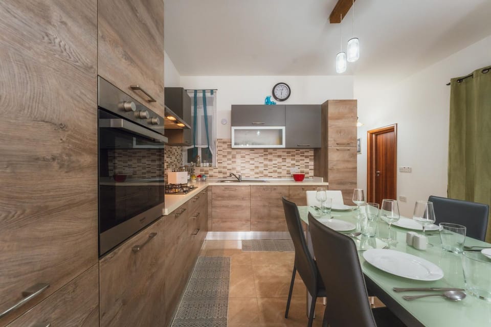 Marsalforn Apartment Walk to Beach Seaside Living Apartment in Malta