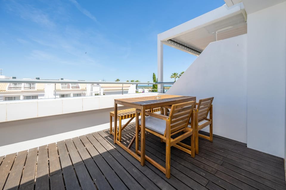Day, Balcony/Terrace