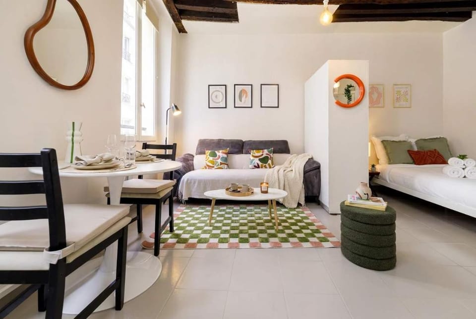 FurtiveStay - Sentier - Ste Foy Apartment in Paris