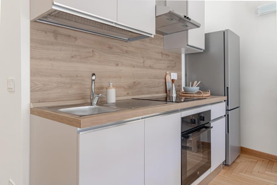 Kitchen or kitchenette, oven, stove