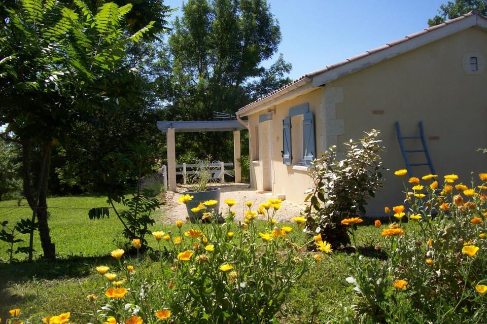 Les Gîtes de la Prairie House in Occitanie