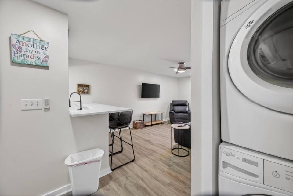 TV and multimedia, Living room, washing machine, dryer