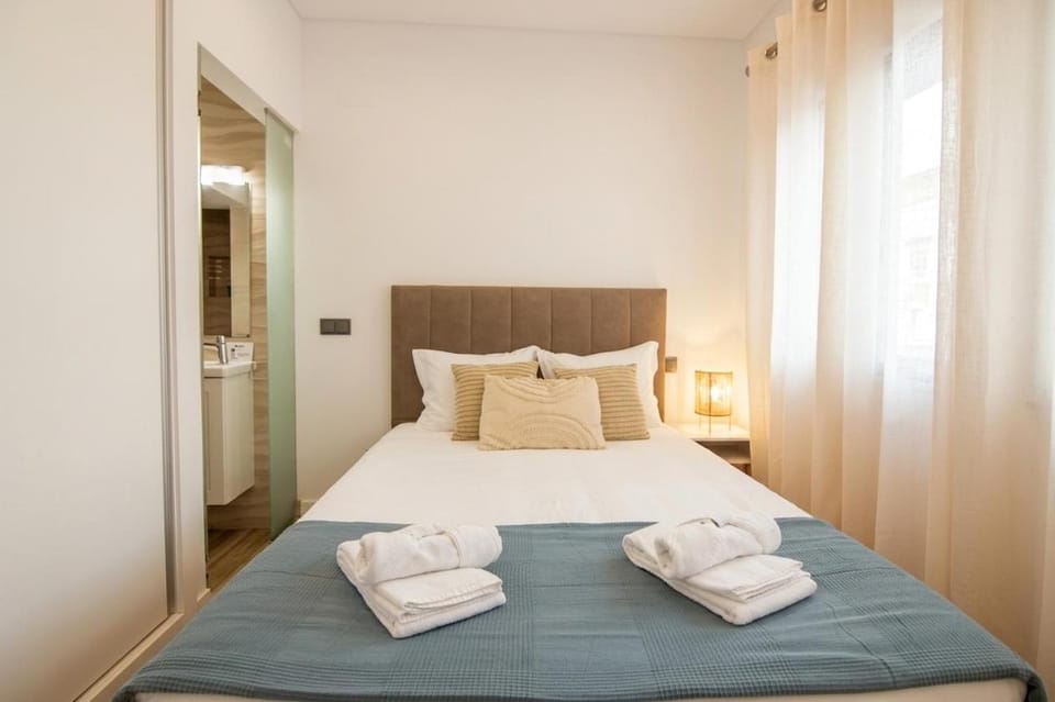 Modern Duplex in Faro Downtown Apartment in Faro