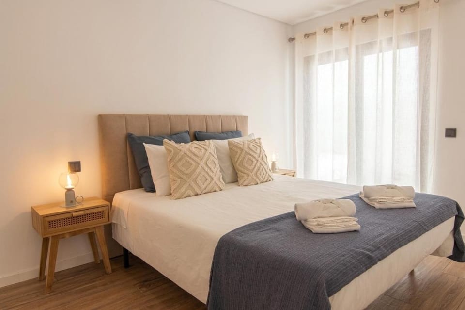 Modern Duplex in Faro Downtown Apartment in Faro