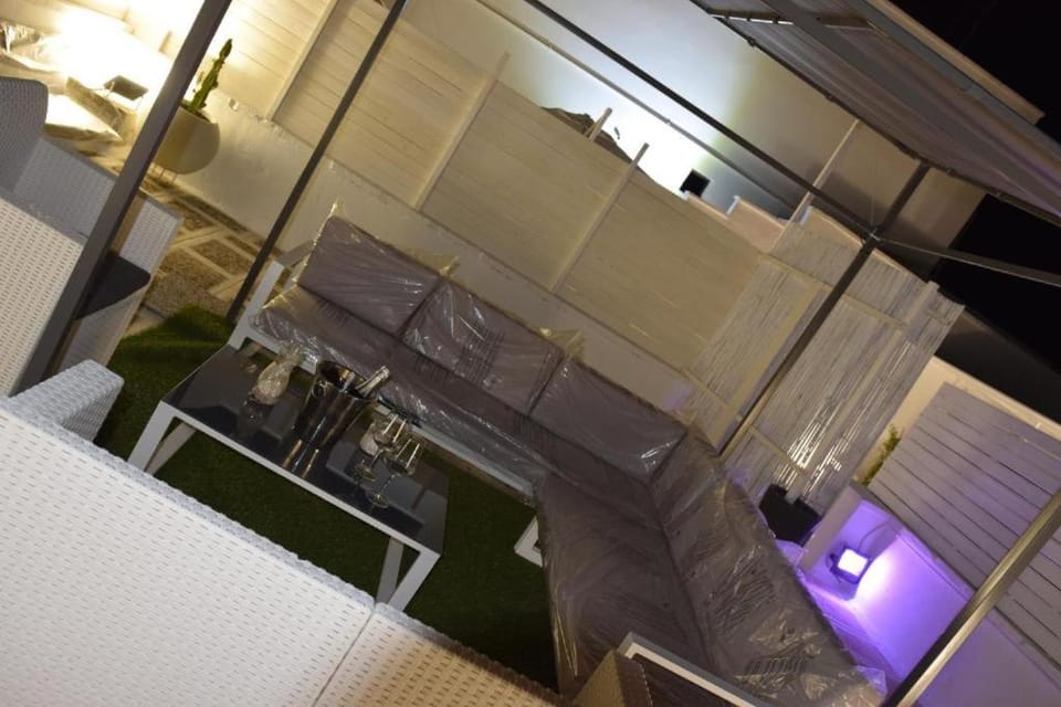 Balcony/Terrace, Living room, Seating area