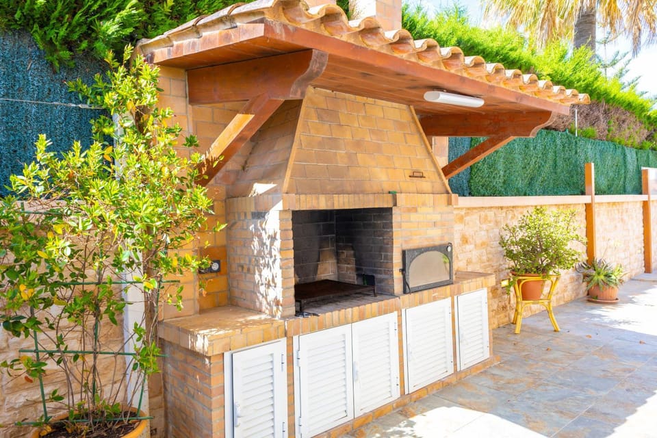 Villa Mariela by NPMallorca Apartment in Sa Coma