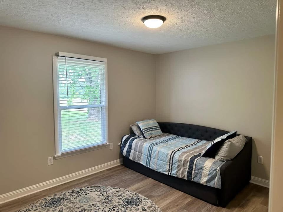 Twin Oaks Haven House in Murfreesboro