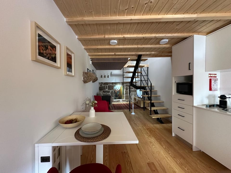 Communal lounge/ TV room, Kitchen or kitchenette