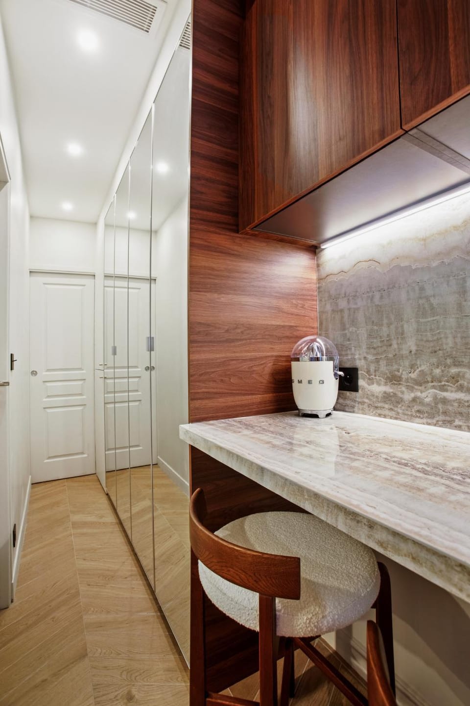 Sunny flat St tropez - by Maisons de Charloc Homes Apartment in Saint-Tropez