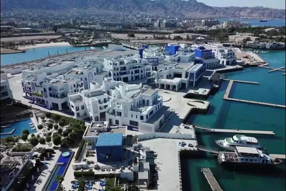 Ayla Golf & Pool View Apartment Apartment in Eilat