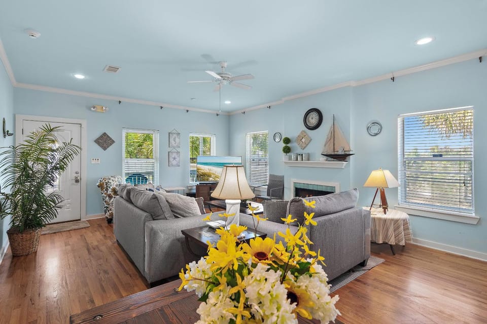 Lulé Cottage House in Destin