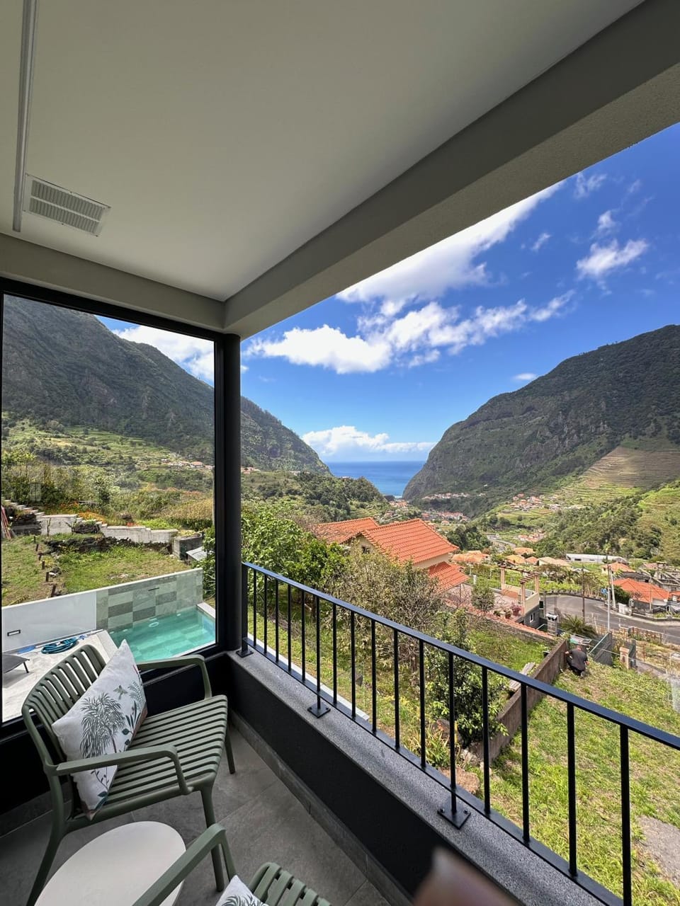 Natural landscape, View (from property/room), Balcony/Terrace