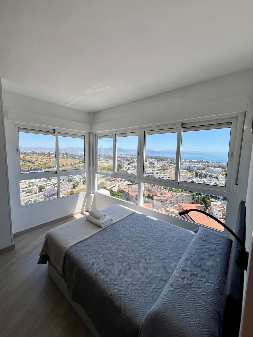 Bed, Photo of the whole room, Bedroom, City view, Sea view