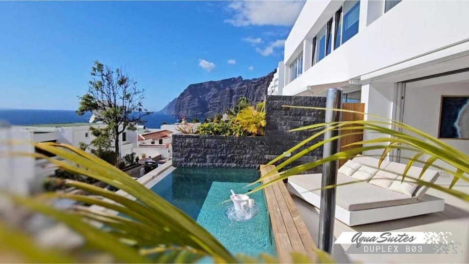 Luxury Duplex "Azure Retreat" Apartment in Acantilados de Los Gigantes