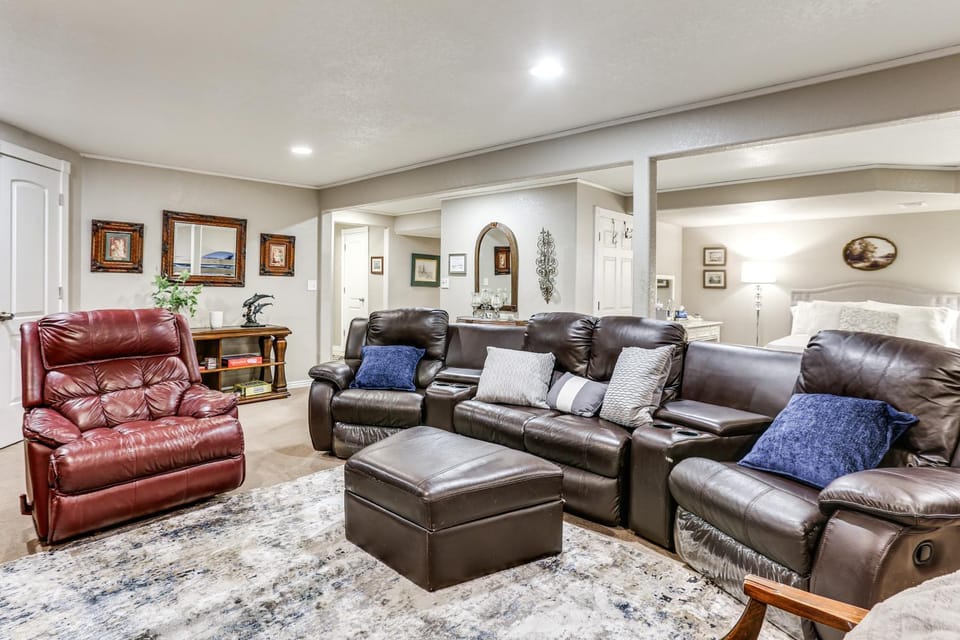 Littleton Apt w/ No Cleaning Fee near Chatfield! Apartment in Littleton