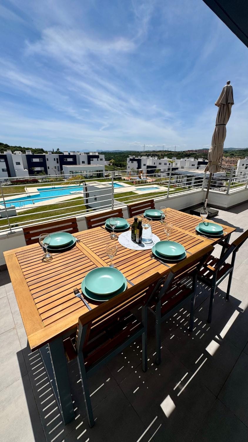 4-Bedroom Penthouse with Sea View, Pool, and Fitness Area Apartment in Costa del Sol