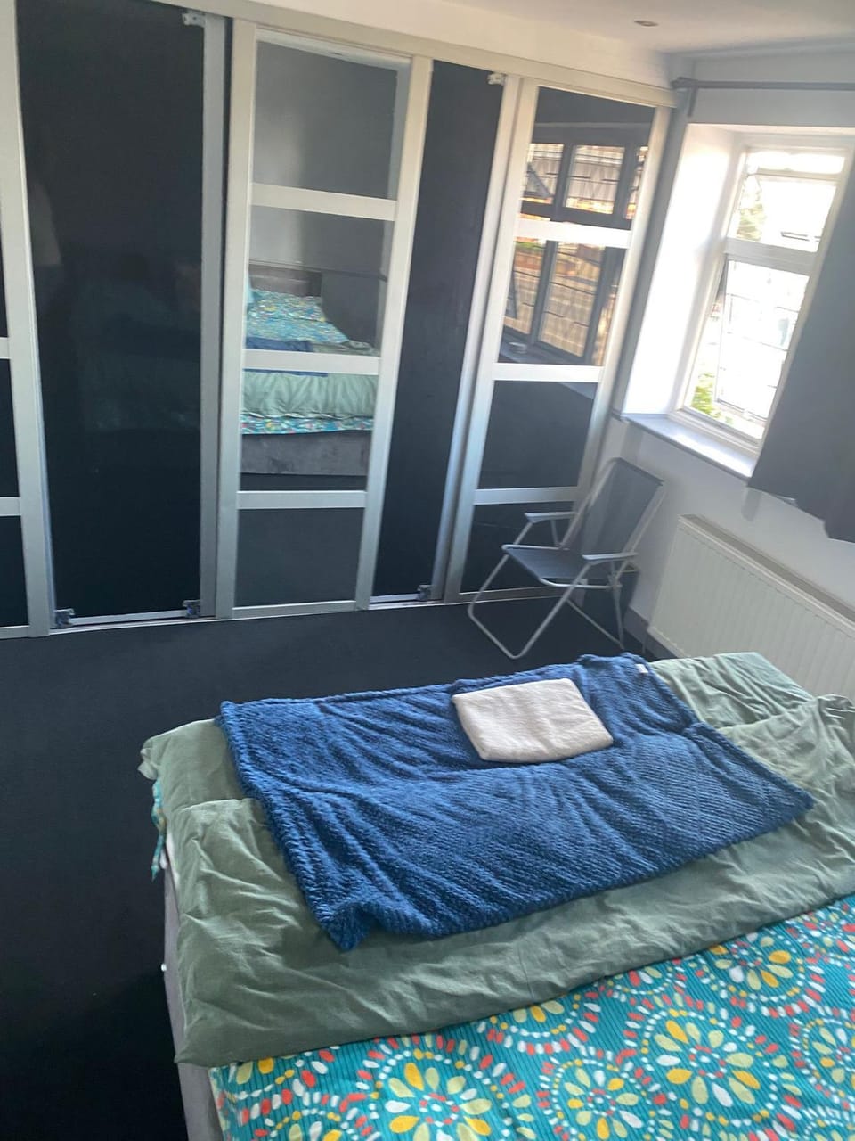 King size room in home for couple or females Vacation rental in Romford