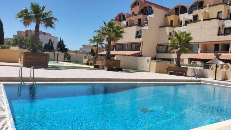 Magnifique appartement piscine et terrasses Apartment in Gruissan