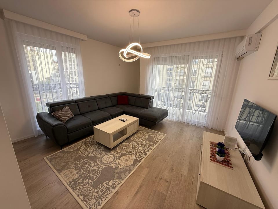 Top Apartment Pr 'Parking garage' Apartment in Serbia