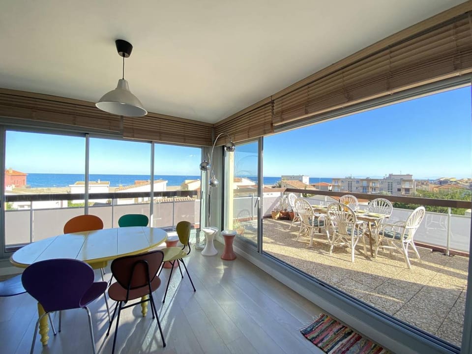 Vue Mer, terrasse de 100 m², plage à 200 mètres Apartment in Narbonne