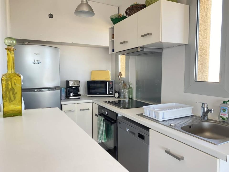 Vue Mer, terrasse de 100 m², plage à 200 mètres Apartment in Narbonne