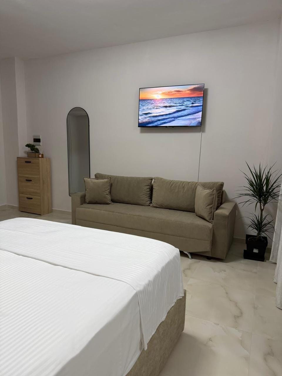El Mar Apartment Apartment in Tirana County, Albania