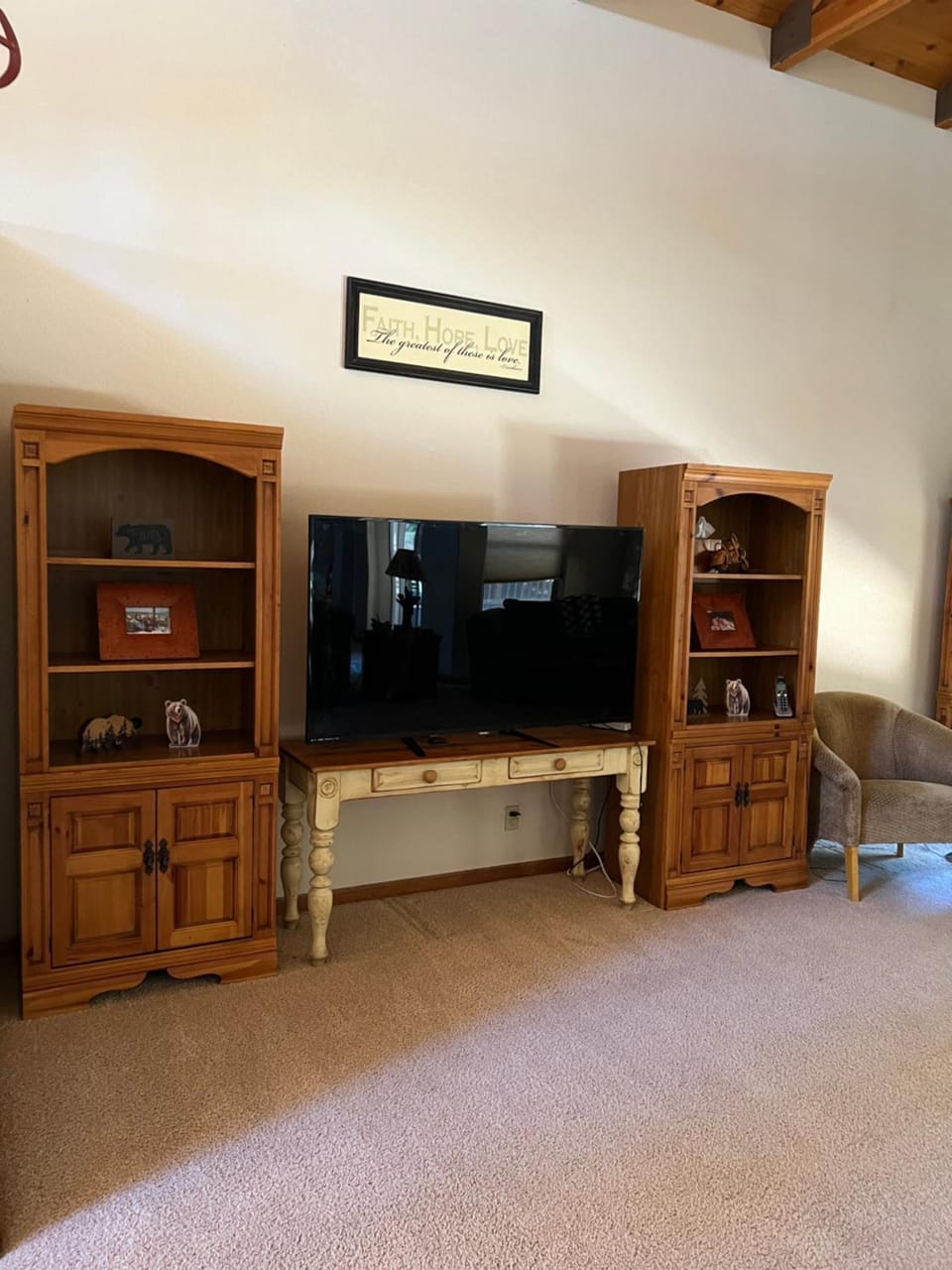 Communal lounge/ TV room