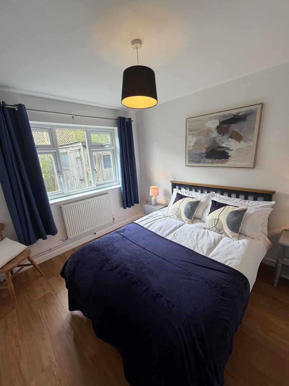 5 bedroom House FREE parking central sleeps 9 House in Bury Saint Edmunds