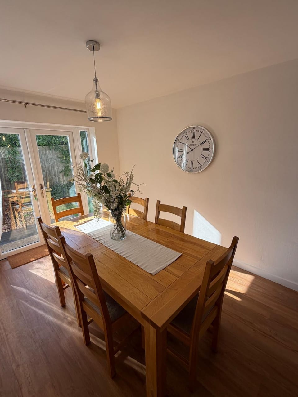 5 bedroom House FREE parking central sleeps 9 House in Bury Saint Edmunds
