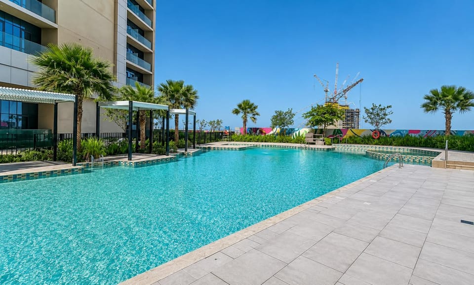 Pool view, Swimming pool
